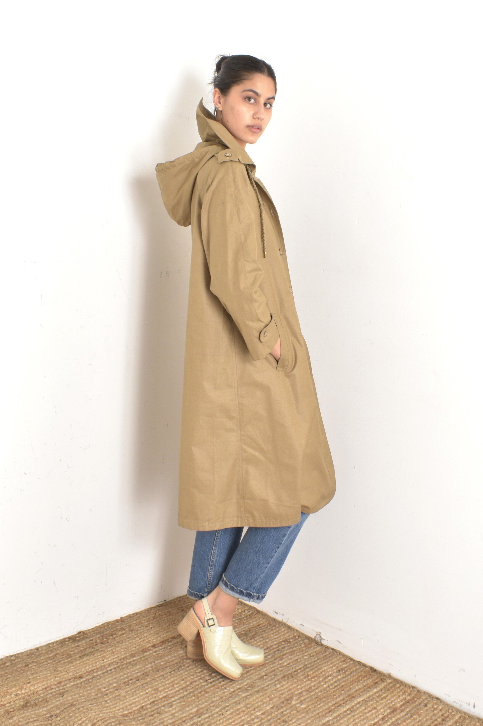 1980s Hooded Olive Trench Coat-S/M — La Poubelle Vintage